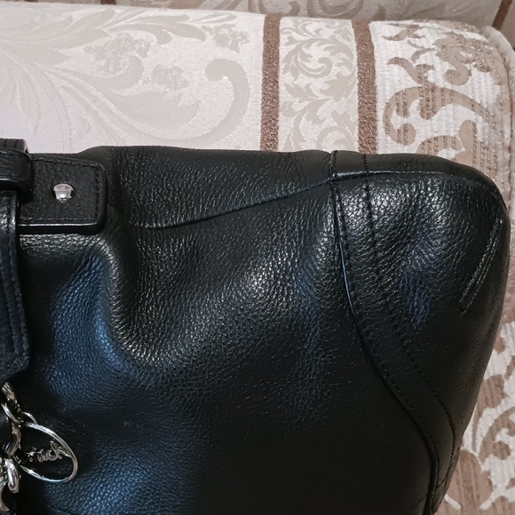 Coach VTG Black Peebled Leather Crossbody. # F19722 EUC 🎉🎉Host Pick 1/8/25🎉🎉 - Picture 7 of 16